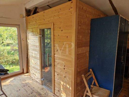 80 Sauna außen