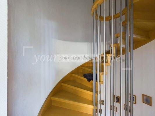 204833_28c16ea09dee84d1d7117f9219dad347