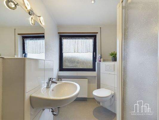 CAM02839G0-PR0200-STILL004