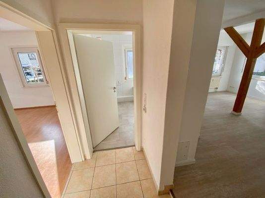 Flur / Zugang Schlafzimmer und Wohnbereich 