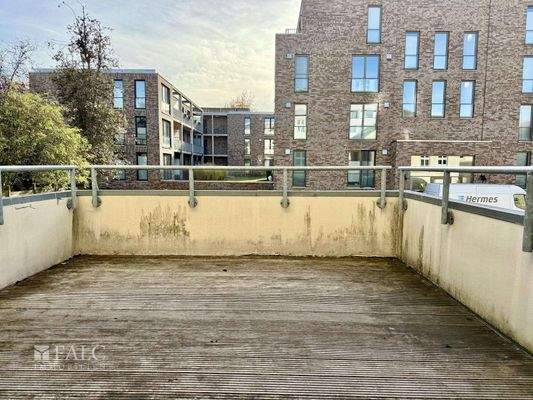 Balkon - Hochpaterre