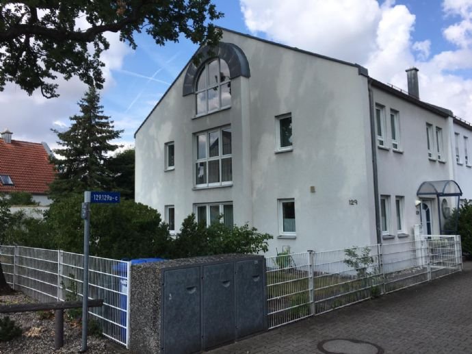 Lichtdurchflutetes Haus in verkehrsberuhigter zentraler Lage