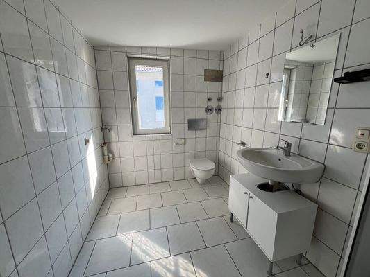 Wohnung-Gießen-Alicenstraße-8-10172-004-TE03-Bad .