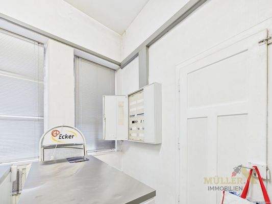 CAM05667G0-PR0015-STILL001