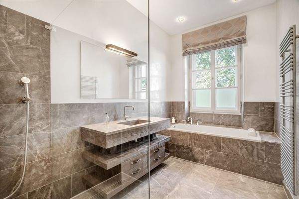 Hochwertiges Bad en Suite