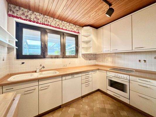 5049 Blick in die Küche 