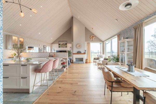 Küche und Essbereich