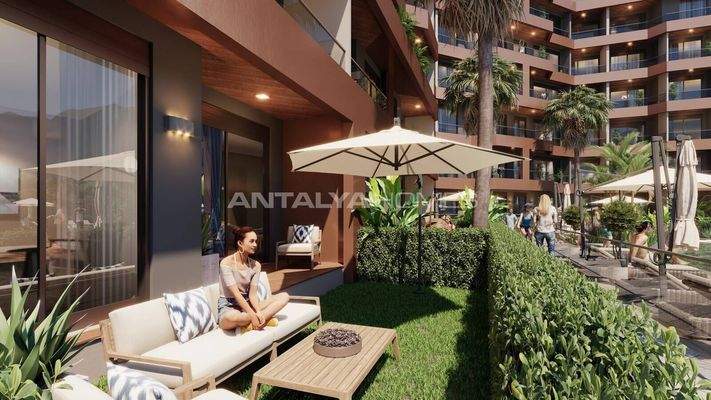 Flats in a Complex with Pool and Gym in Antalya Altıntaş