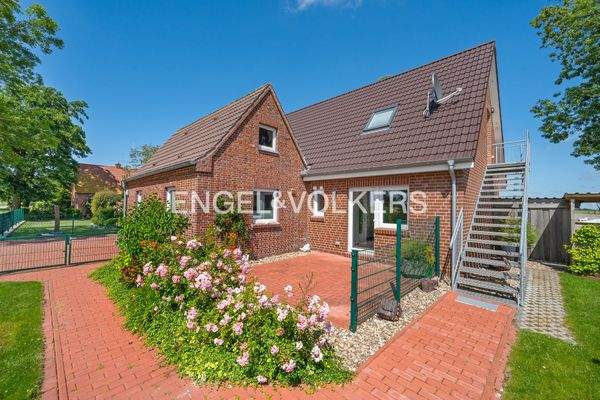 Zugang zur WE im DachgeschossSeitenansicht