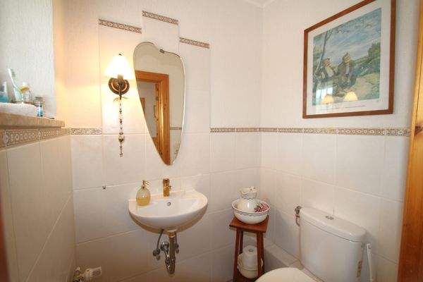 Das Gäste-WC mit Tageslicht