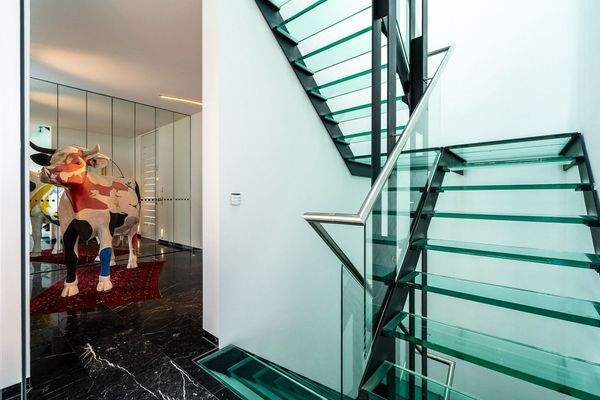 Gläserner Treppenaufgang