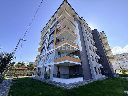 Sea-View Apartments near Arterial Road in Besikduzu Trabzon