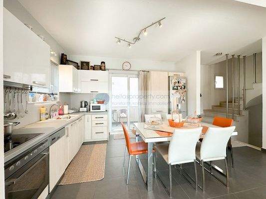 58268ba86db24bcbbefb72a31baaeb87-original