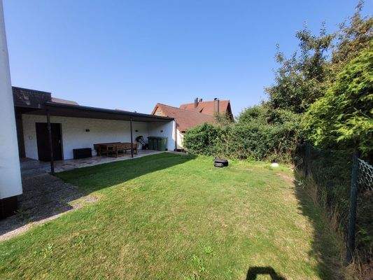 Gemeinschaftsgarten mit Freisitz