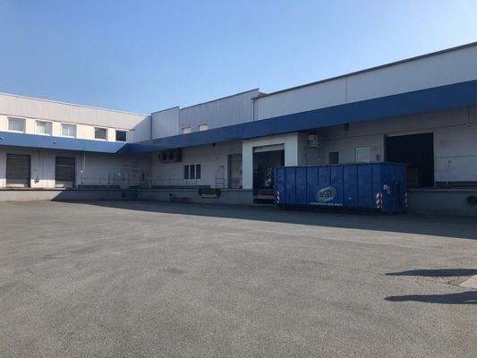 Überdachte Anlieferung