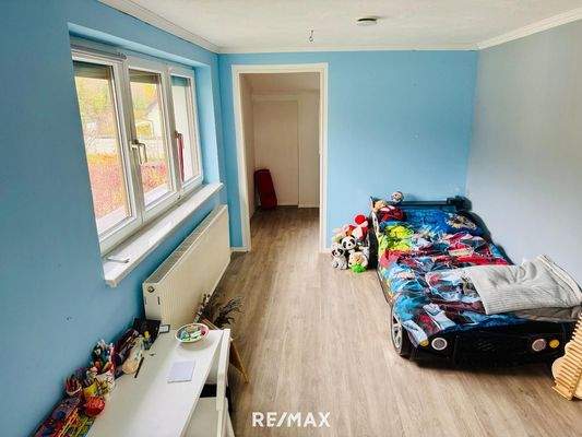 Zimmer mit begehbarer Garderobe