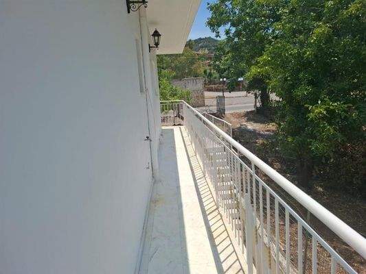 Kreta, Voukolies: Zweistöckiges Haus zu verkaufen