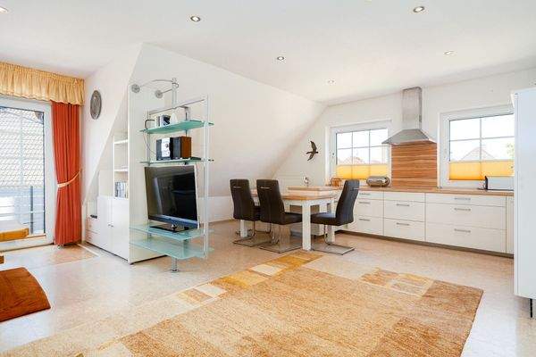 Küche mit Essbereich