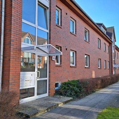 gepflegtes Mehrfamilienhaus