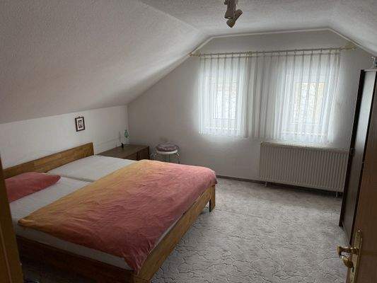 Schlafzimmer im DG