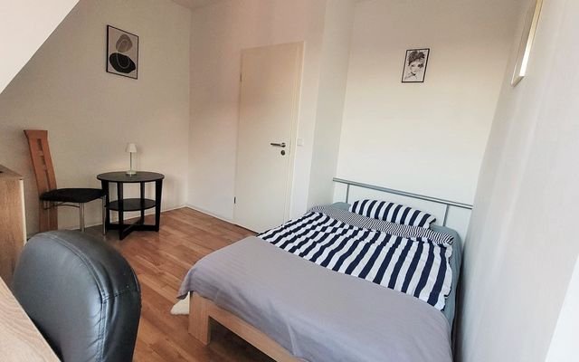 Zimmer mieten in Stuttgart Ost auf Zeit möbliert bei urbanbnb 3.jpeg