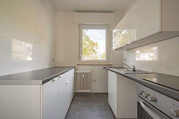 Küche mit Einbauküche