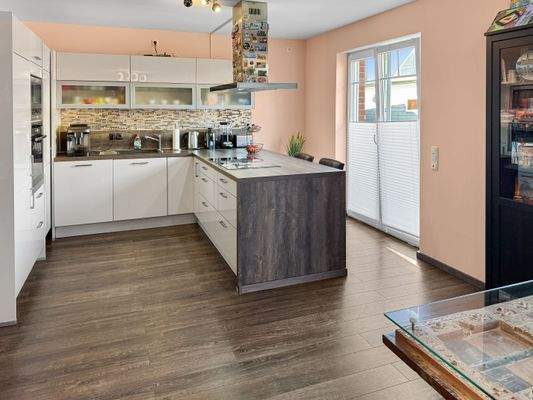 Einbauküche / Küchenzeile