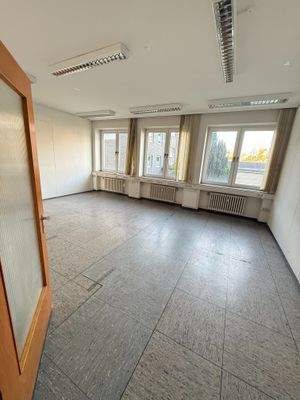 großer Büroraum 1