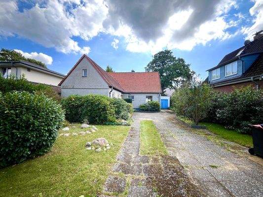 Grundstücksansicht vorn