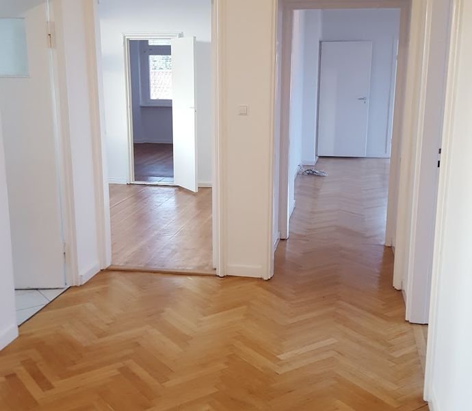 5 Zimmer Wohnung in Berlin (Westend)