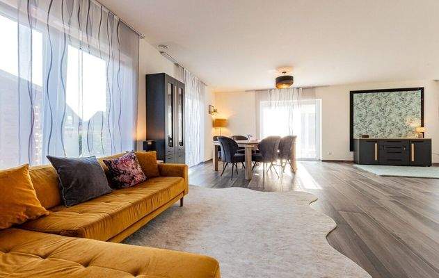 Großer Wohn-/ Essbereich