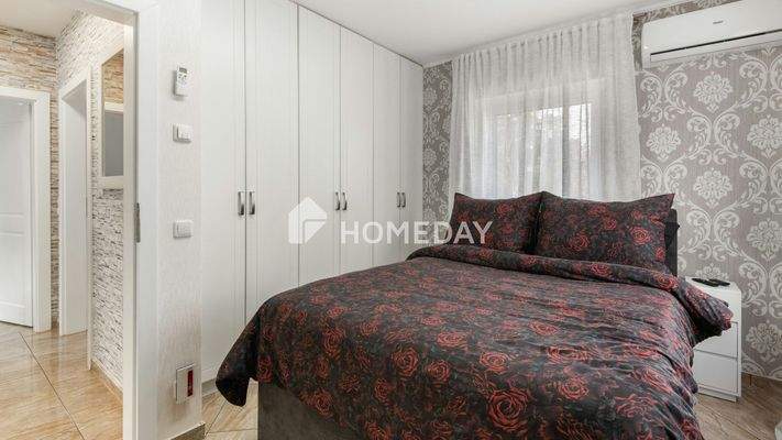 1. OG Schlafzimmer 2