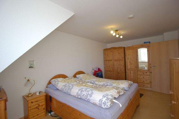 Schlafzimmer DG