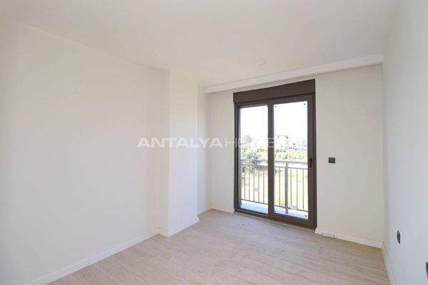 Nature View Flat for Sale in Antalya Dosemealti