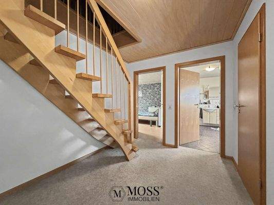 Treppe zum großen Dachspeicher