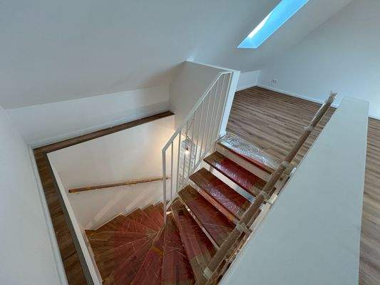 Blick zur Treppe ins Obergeschoss