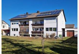 Stattl. Haus, große PV-Anlage