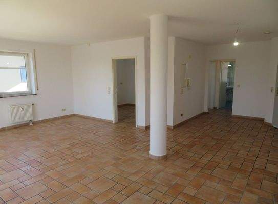 11_Wohnen-Essen+Blick Küche.JPG