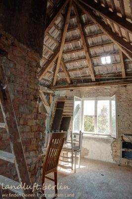 Dachraum über dem Haupthaus, Fenster nach üden zum