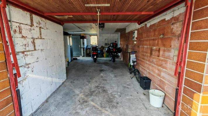 Automatische Garage lang