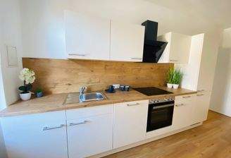 Vergleichsbild Küche mit Einbauküche