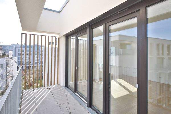 großzügiger Balkon