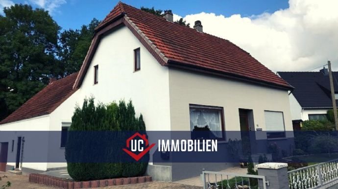 Einfamilienhaus auf großem Grundstück