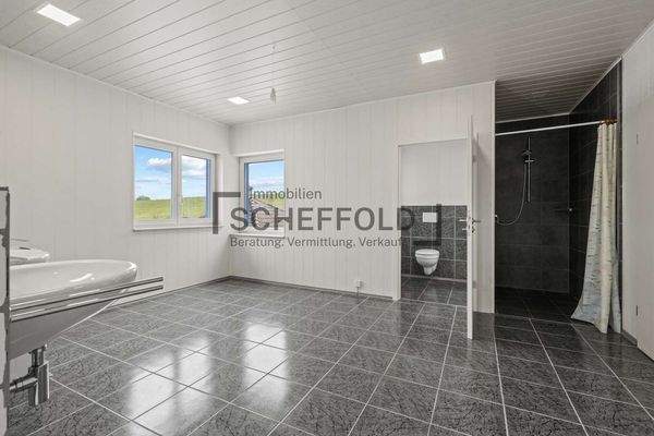 Bad Neubauwohnung DG