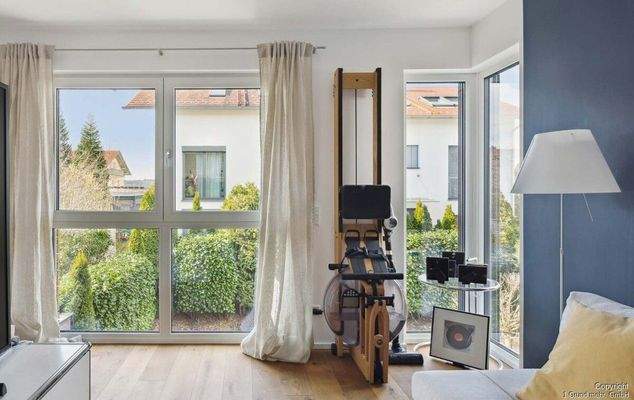 Bodentiefe Fenster im Büro