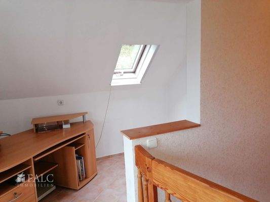 Flurbereich DG mit Büroecke