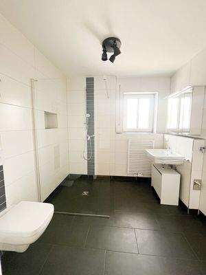 Bad mit Waschmaschinenanschluss