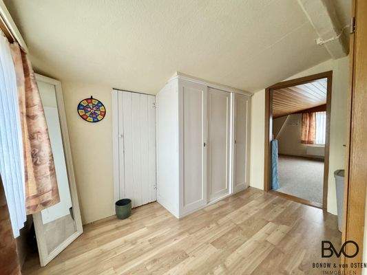 Dachgeschoss mit Abstellfläche