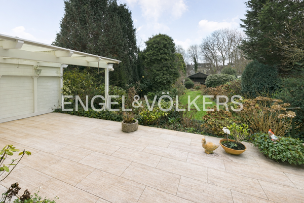 Großzügige Terrasse