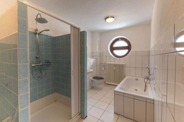 Wohnung 2 - Badzimmer